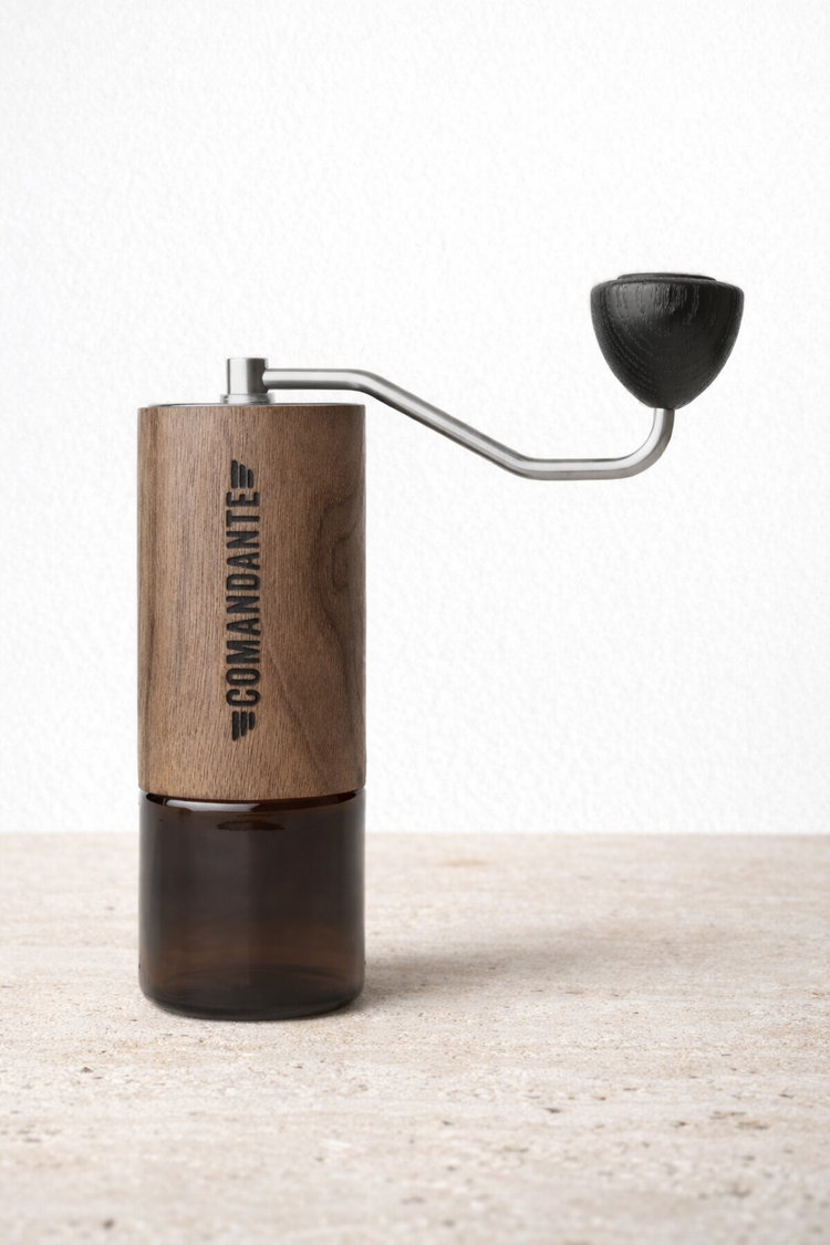 Macinacaffè manuale Comandante C40 MK4 — Virginia Walnut